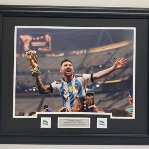 Lionel Messi - Argentina National Team - Autographed 2022 FIFA World Cup Framed Photo (Celebration)