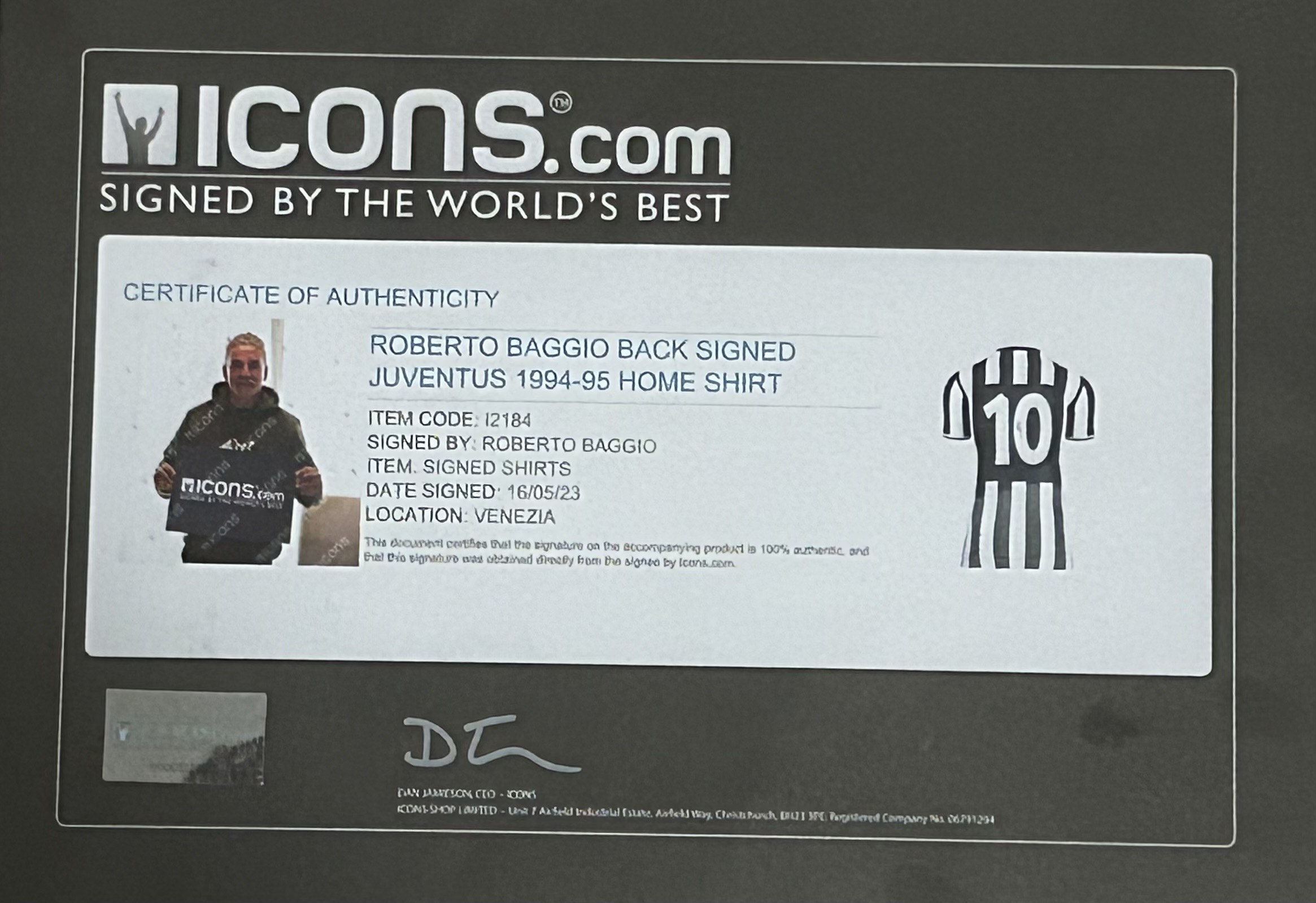Roberto Baggio - Juventus FC - Autographed Framed Jersey - Image 7