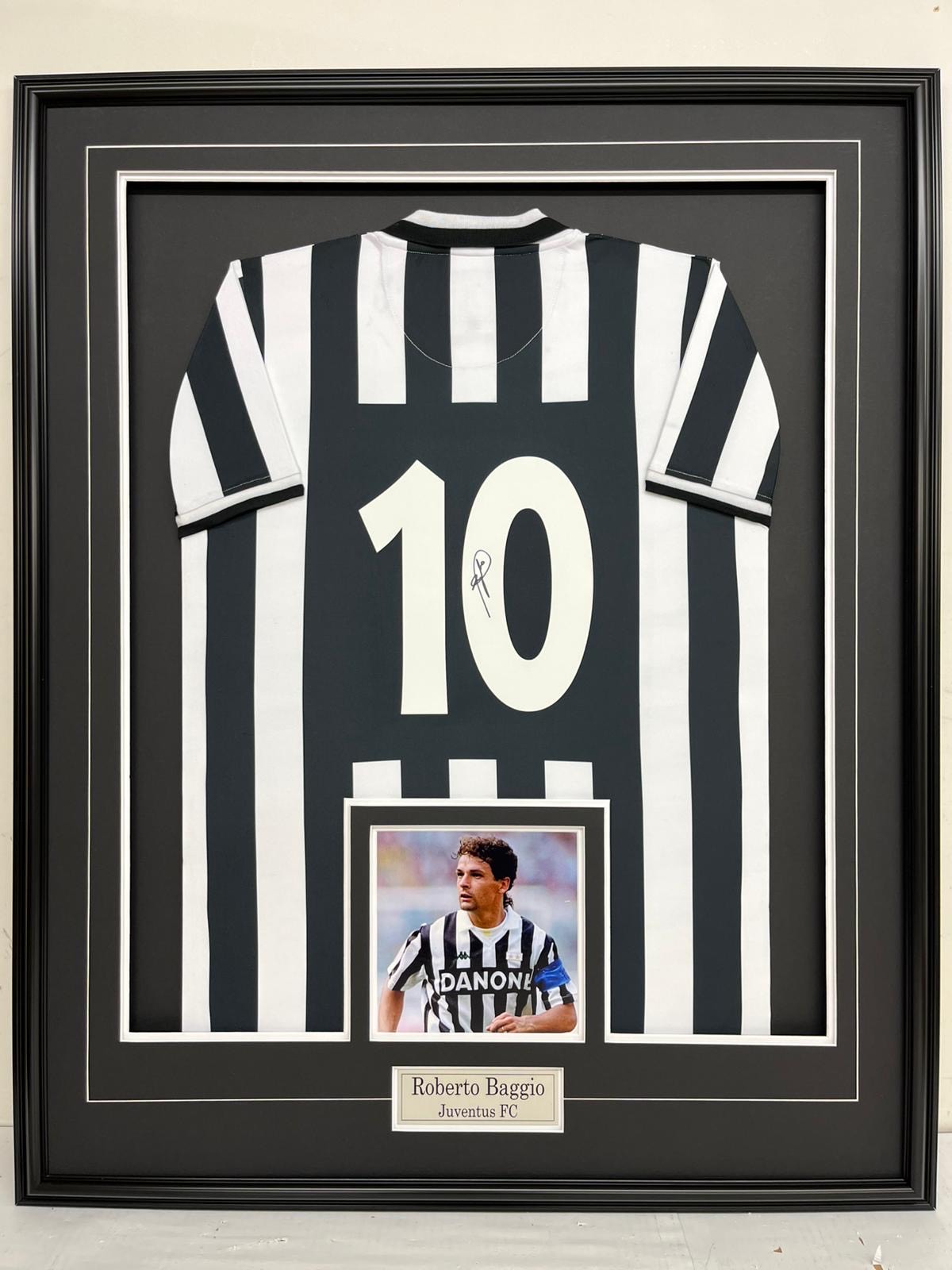 Roberto Baggio - Juventus FC - Autographed Framed Jersey