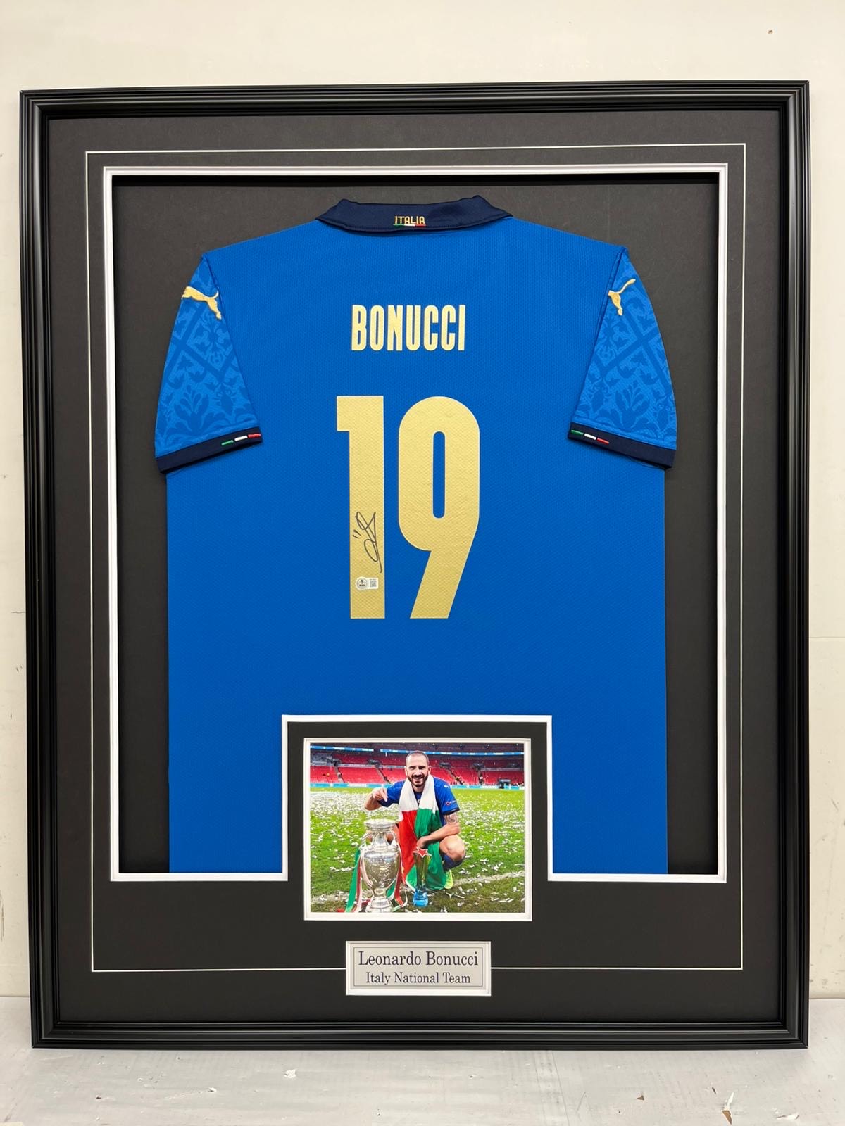 Leonardo Bonucci - Italy National Team - Framed Autographed Jersey