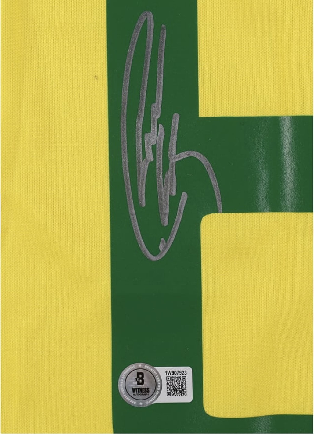 Roberto Carlos - Brazil National Team - Autographed Framed Jersey - Image 4
