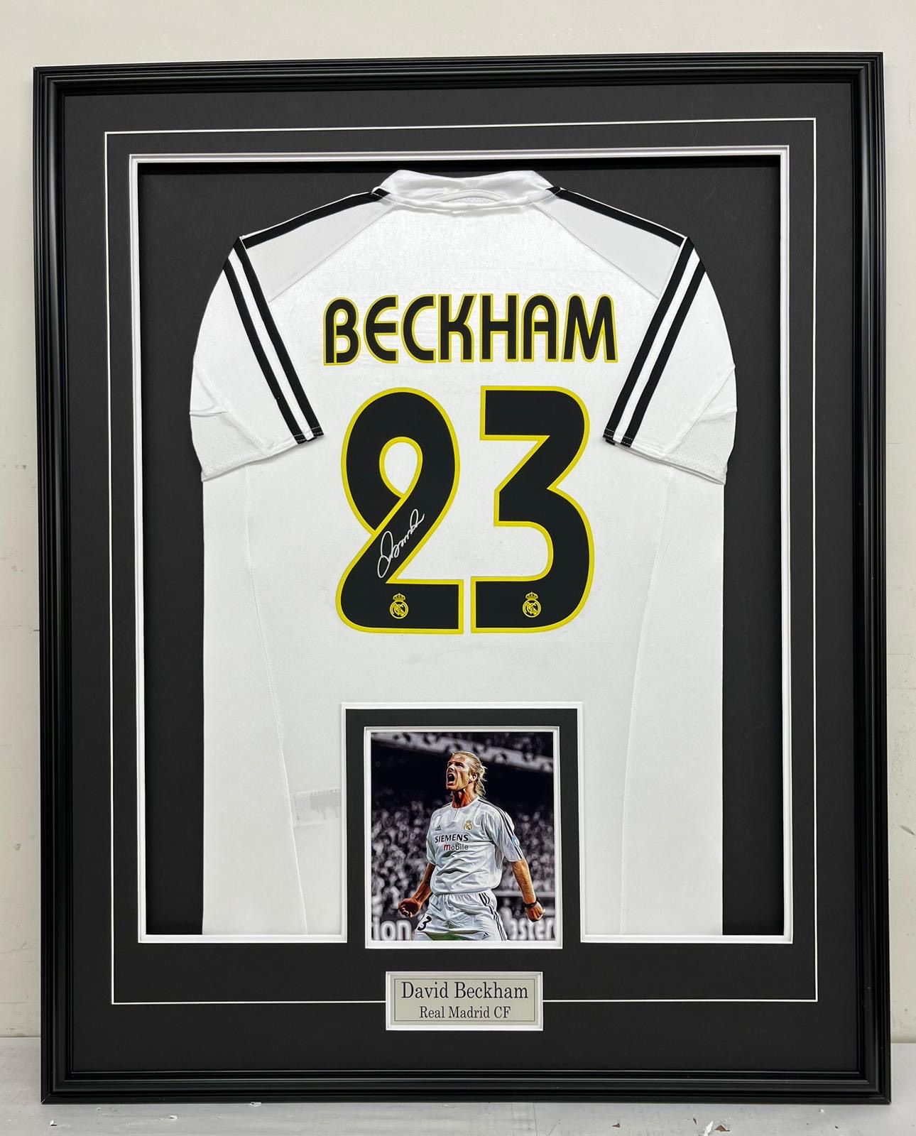 David Beckham – Real Madrid CF – Framed Autographed Jersey