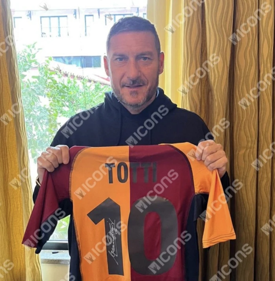 Francesco Totti - AS Roma - Autographed Framed Jersey - Image 6