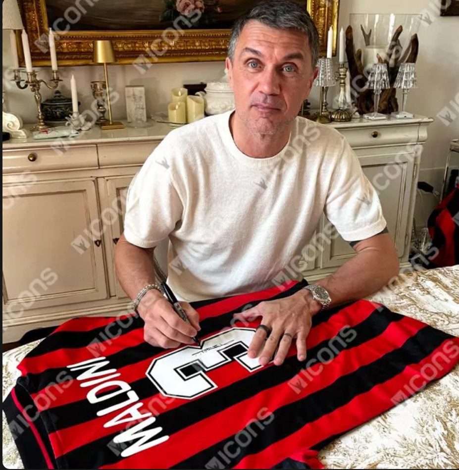 Paolo Maldini - AC Milan - Autographed Framed Jersey - Image 4