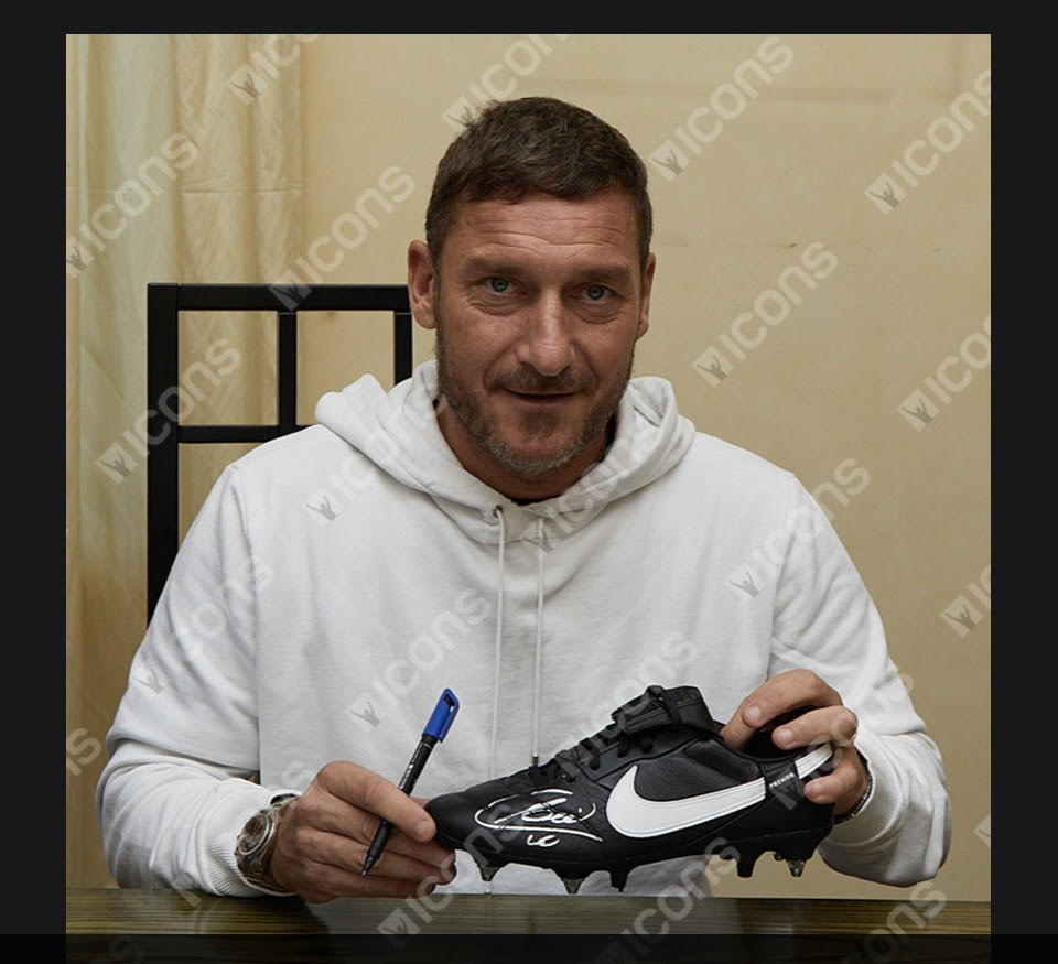 Francesco Totti - Autographed Framed Shoe - Image 4