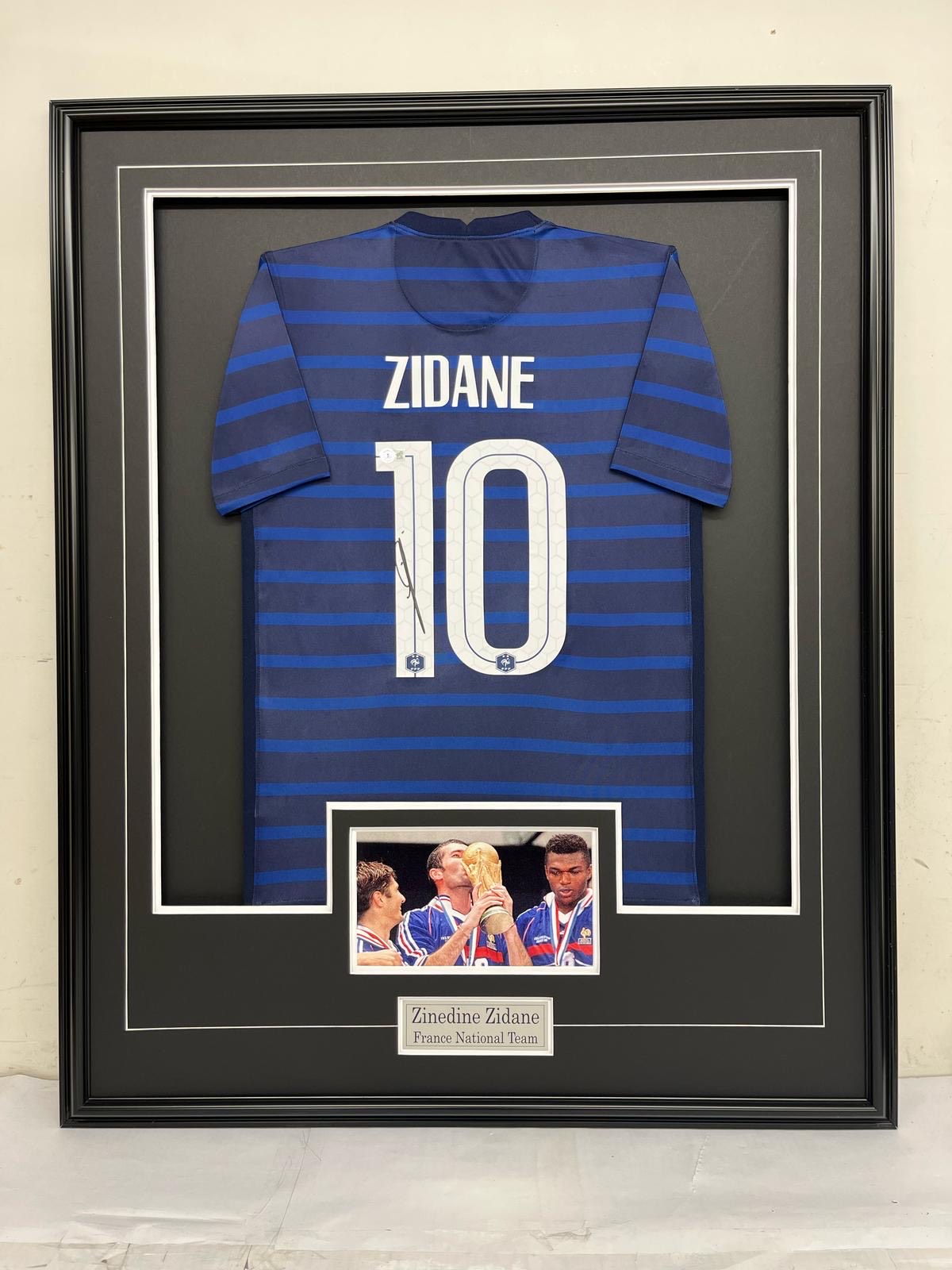Zinedine Zidane - France National Team - Framed Autographed Jersey