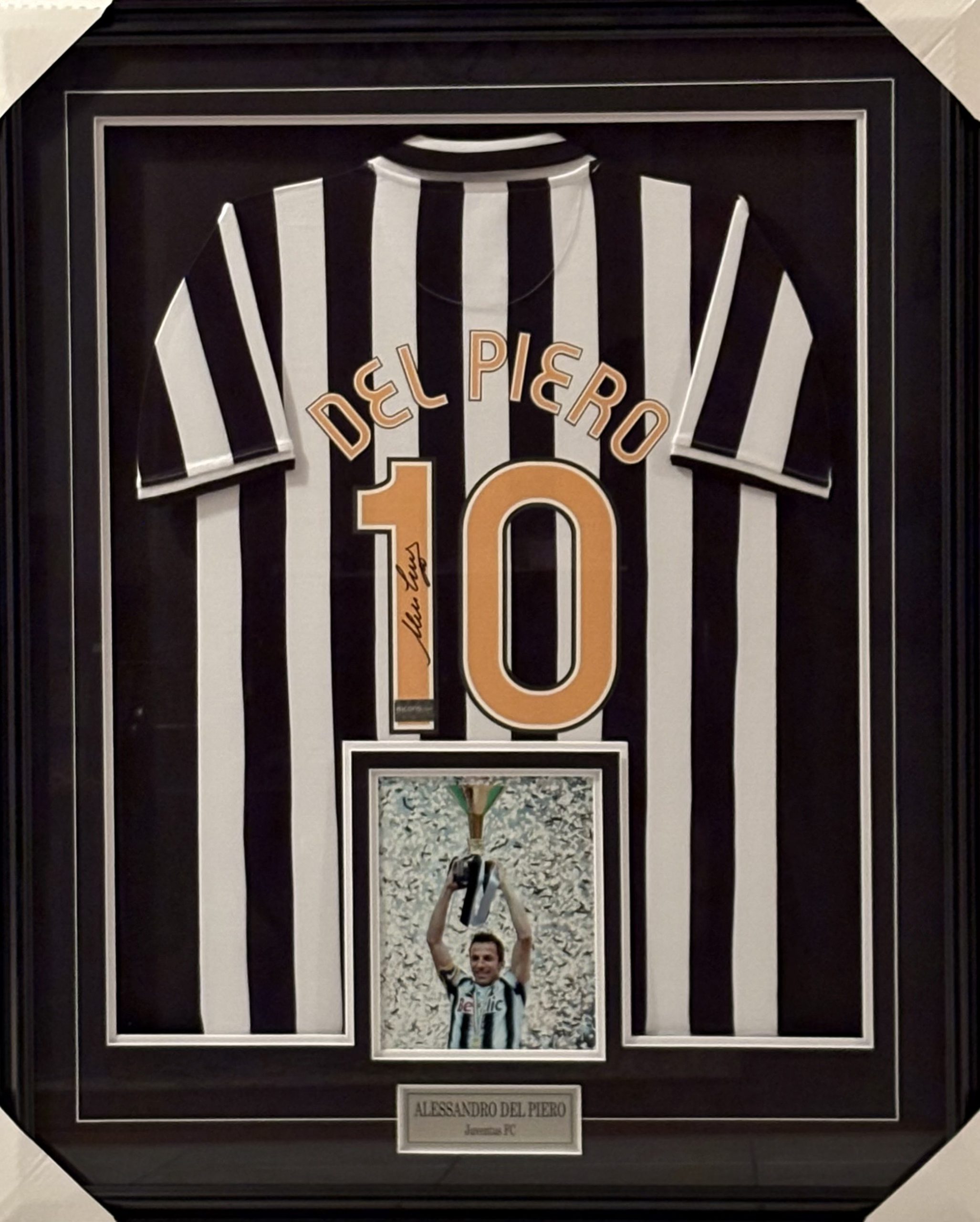 Alessandro Del Piero - Juventus FC - Framed Autographed Jersey