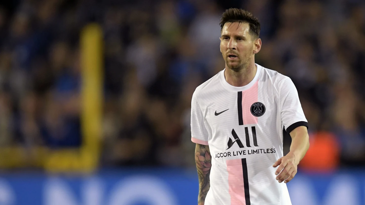 Lionel Messi - Paris Saint Germain - 2021-2022 - Framed Autographed Jersey (Away) - Image 5