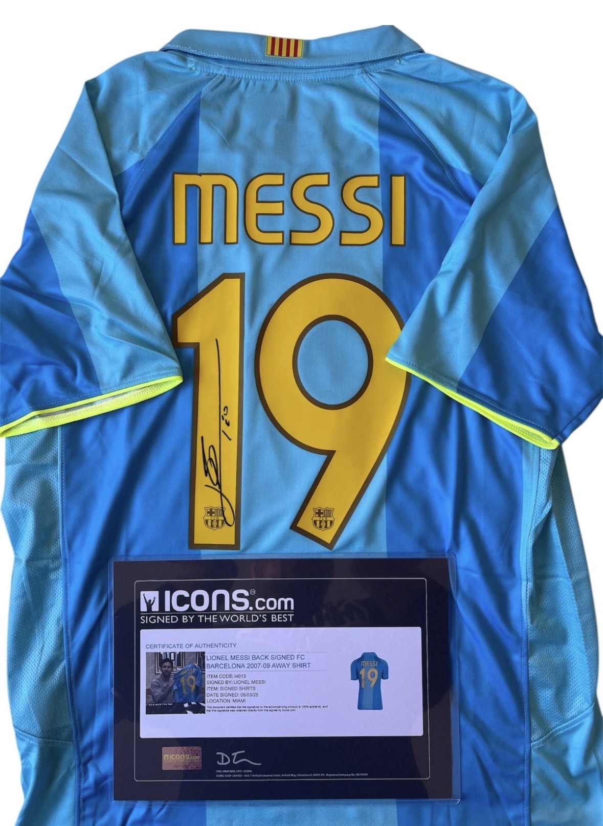 Lionel Messi – FC Barcelona – 2007-2009 Away Sky Blue (Turquoise) Shirt – Framed Autographed Jersey - Image 3